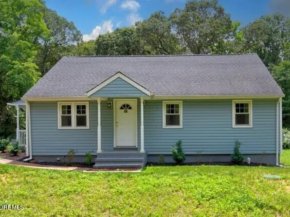 88 Dutch Lane Rd, Marlboro, NJ 07746