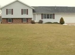 256 Pine St, Creston, OH 44217