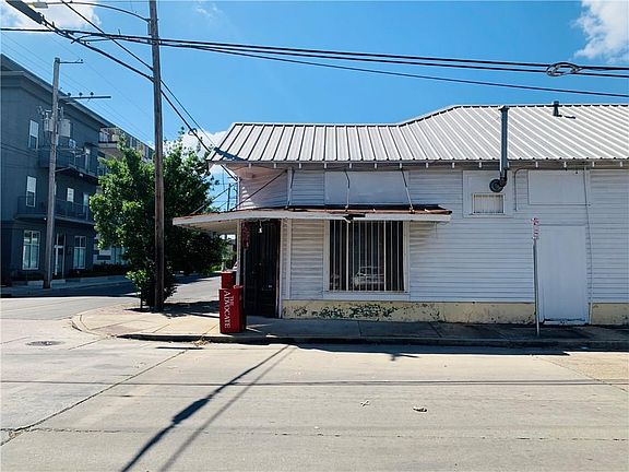 5th image of 8601-03 Oak St