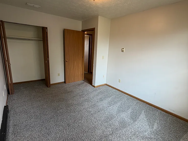 1530 Hawk Cir #A — Photo 7
