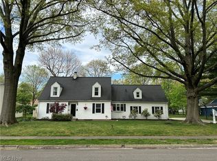 428 Crestwood Ave, Wadsworth, OH 44281