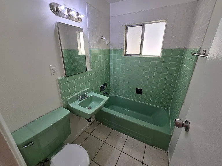 Morena Blvd. 2827-2831 — Photo 11