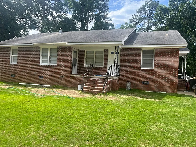 1016 Alan Ave — Photo 1