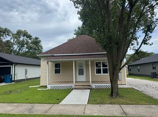304 W North St, Sesser, IL 62884