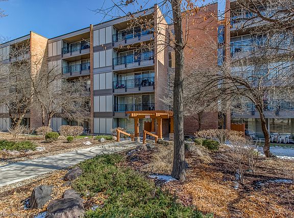 2nd image of 6020 Oakwood Dr APT 2L
