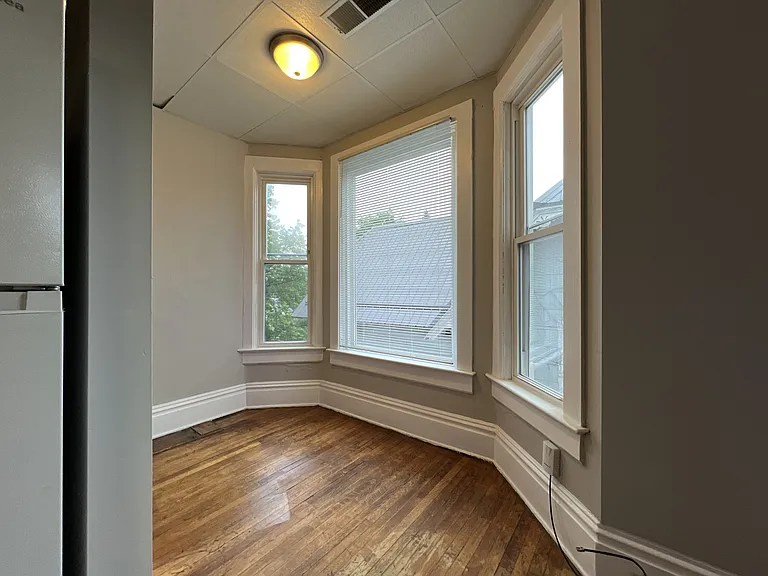 697 Wilson Ave #1 — Photo 10