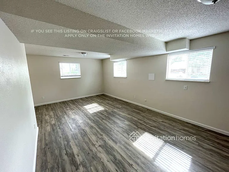 378 S 24th Ave — Photo 7