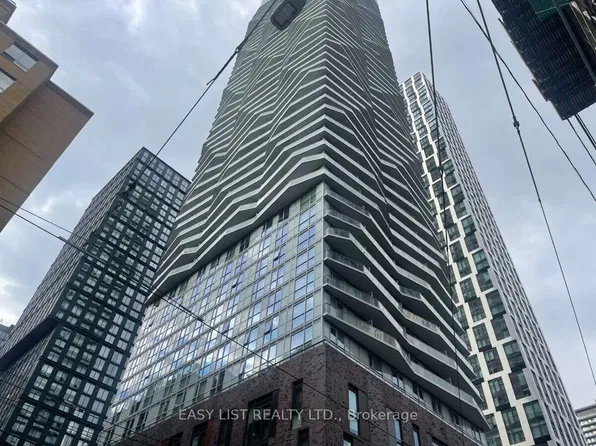 100 Dalhousie St #1711, Toronto, ON M5B 0C7