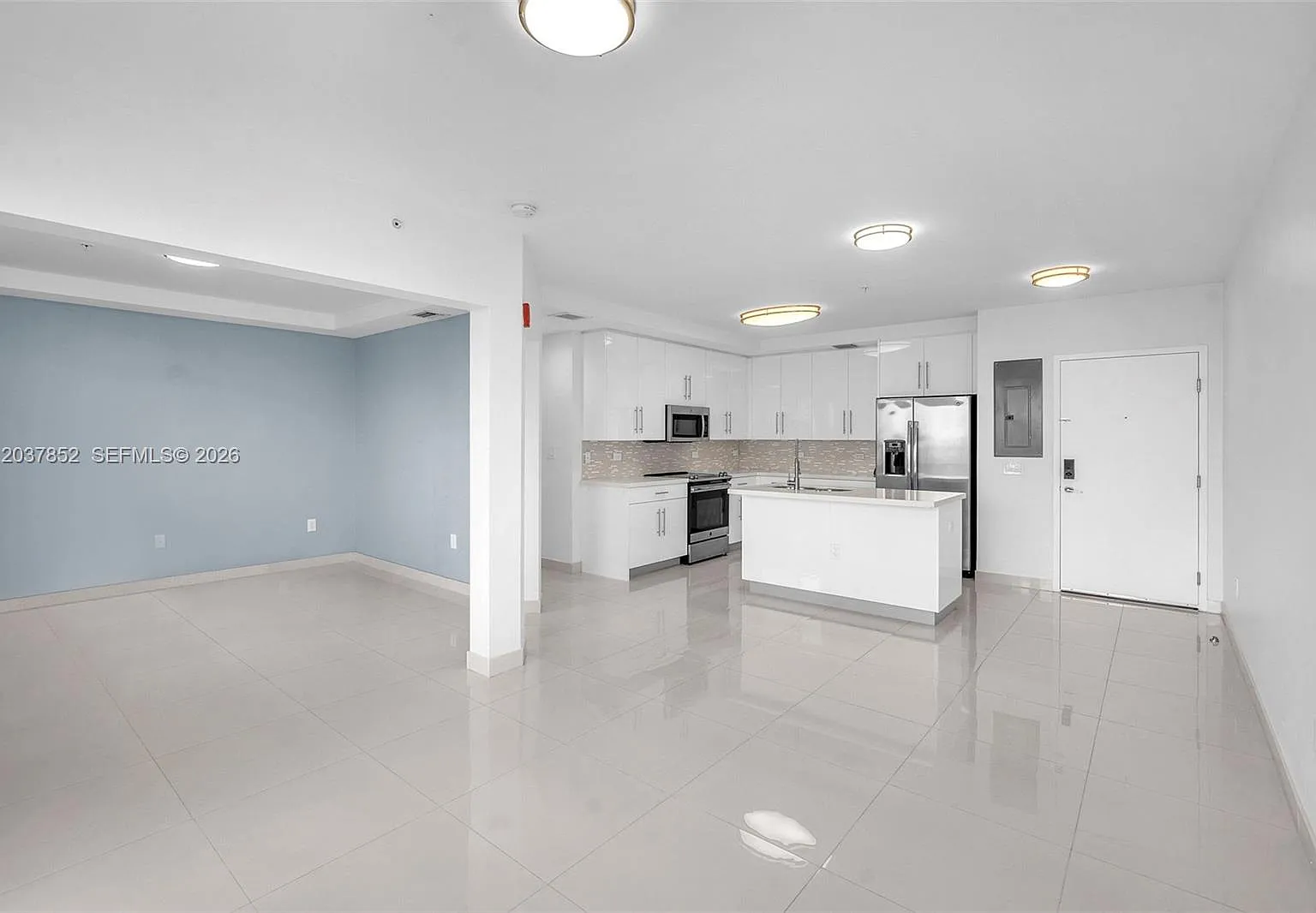 Weitzer Aventura Place Co — Photo 4