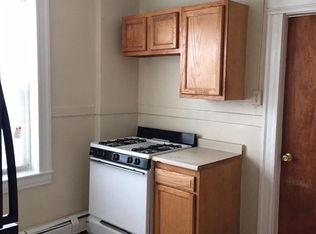 199 Broadway St APT 3, Chicopee, MA 01020