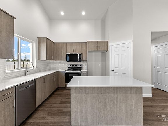 4th image of 3044 E Mossy Creek Dr