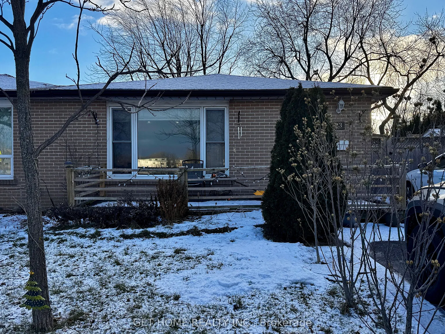 23 Finchgate Blvd photo 1
