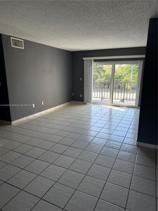 5501 NW 7th St APT E301, Miami, FL, 33126
