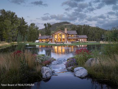 2900 W Yellowbell Cir, Wilson, WY, 83014