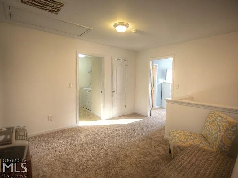 1978 Dakota Dr NW — Photo 9