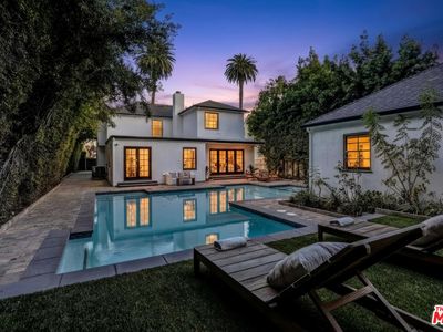 725 N Doheny Dr, Beverly Hills, CA, 90210