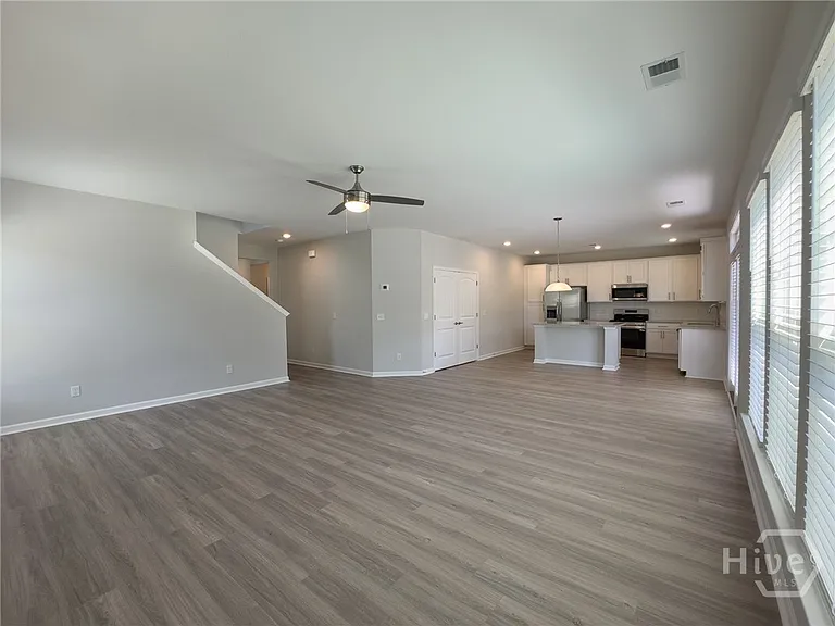 115 Melody Dr — Photo 3