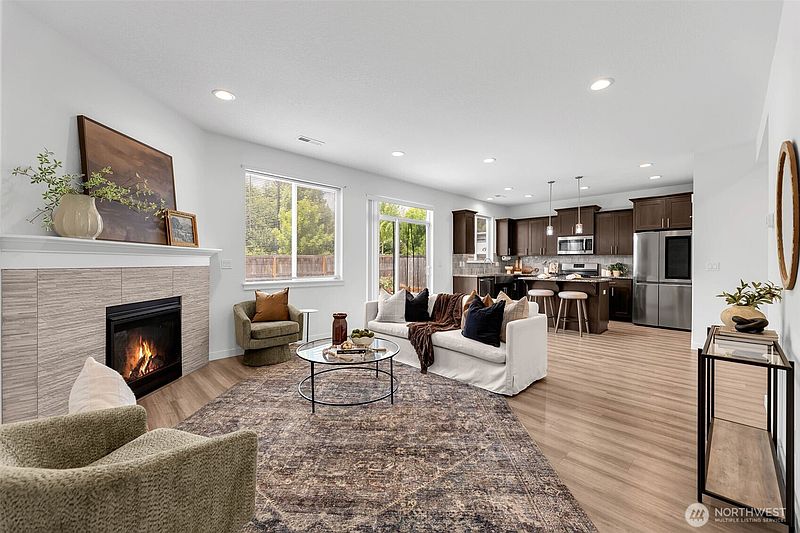 4th image of 1806 NE 11th Avenue