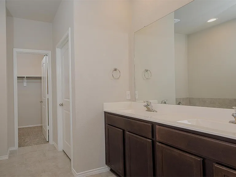 13824 Rock Island Trl — Photo 9