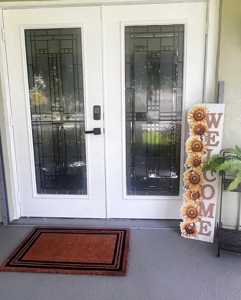 3 bed, 1200 sqft, $5,000 — Photo 3