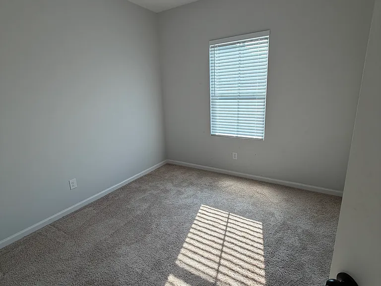 900 Colton Dr — Photo 13