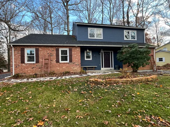 2803 Tall Oaks Dr, Blacksburg, VA 24060