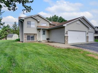38270 Hillshire Ave, North Branch, MN 55056