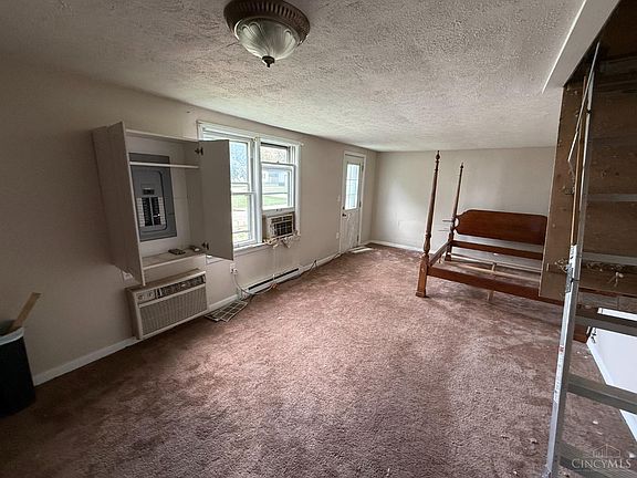4th image of 350 Hopkins St