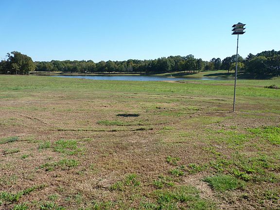 3rd image of 601 Angel Lake Cir