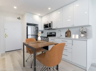 485 Eglinton Ave E #803, Toronto, ON M4P 1N2