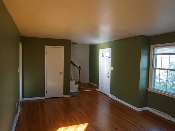 3rd image of 103 Orlando Ave