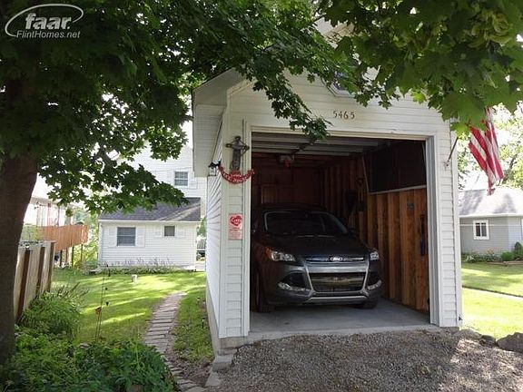 4th image of 5465 Dooley Dr