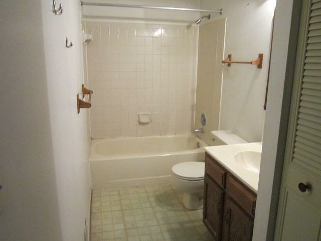 2nd image of 4731 Hersand Ct