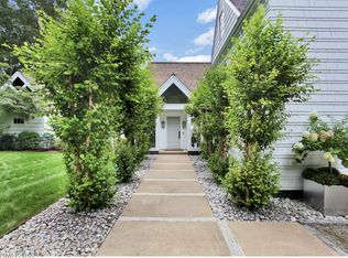 1 Partridge Hollow Rd, Greenwich, CT 06831