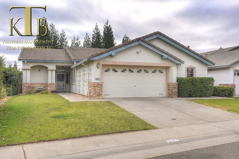 8050 Birgham Way photo 1