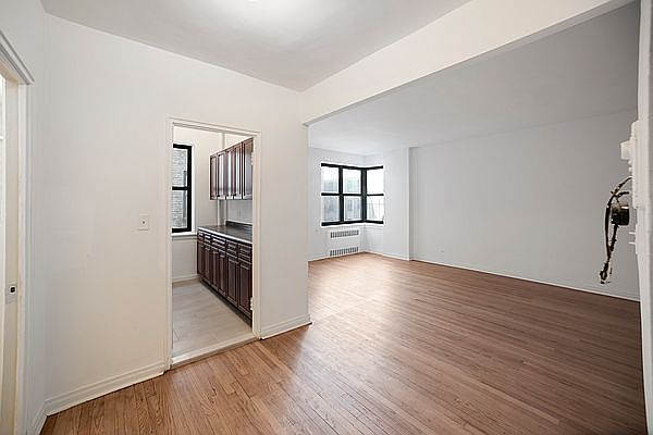 1st image of 711 W End Ave APT 4LN