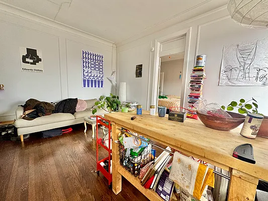 Rented by Outlive | media 23