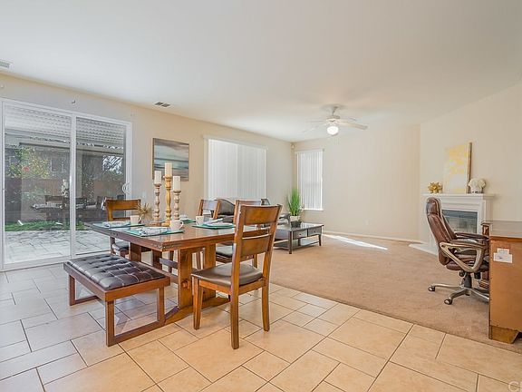 5th image of 114 Carrotwood Ln