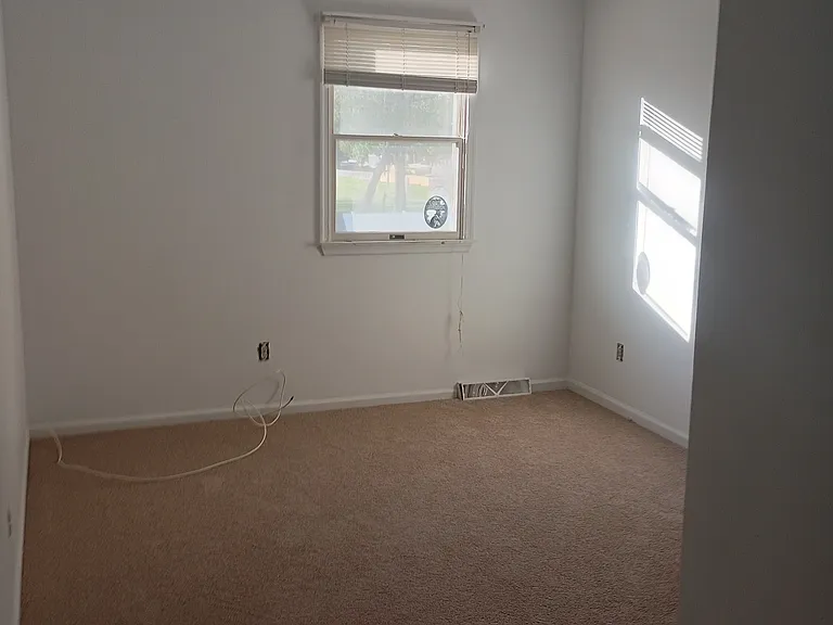 3264 Roxbury Rd — Photo 7
