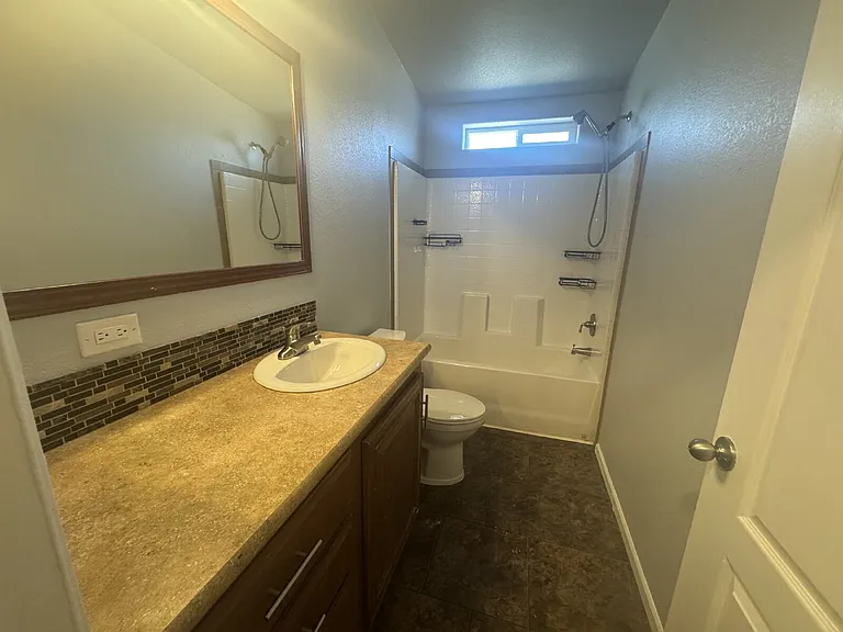 6253 Mount Rainier Ave — Photo 12