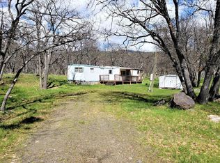 271 Cove Rd, Ashland, OR 97520