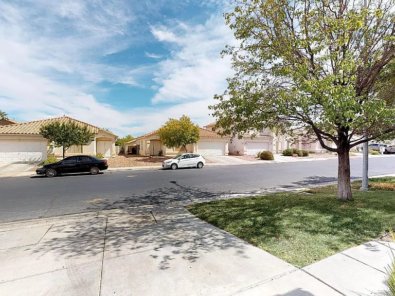 10005 Mystic Dance St — Photo 33