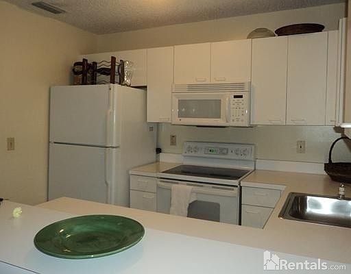 5th image of 1275 NW 106th Ter