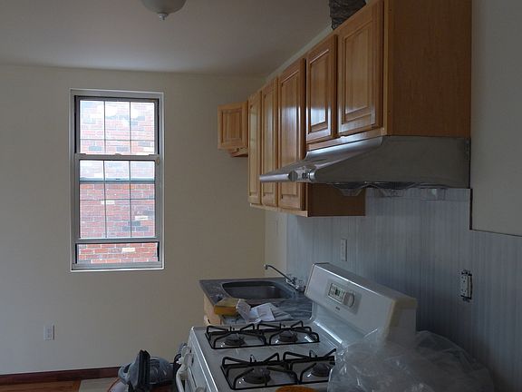 5th image of 5917 159th St #2