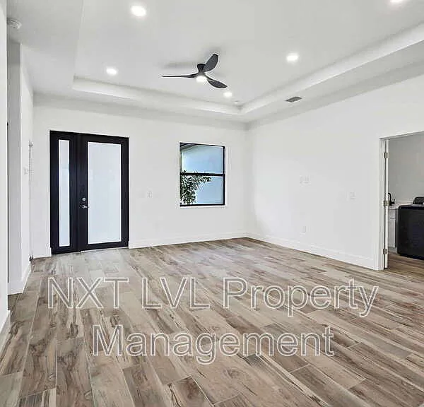 4113 Kismet Pkwy W — Photo 4