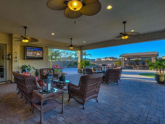 2nd image of 12746 W Calle De Pompas