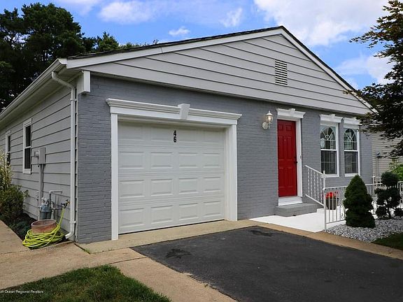 2nd image of 46 Santiago Ct