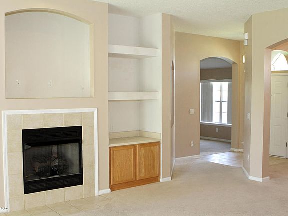 3rd image of 2576 Bentshire Dr