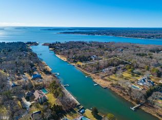 36 Cedar Ln, Remsenburg, NY 11960