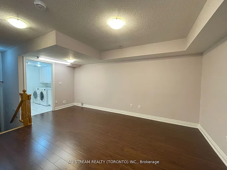 241 S Park Rd — Photo 19